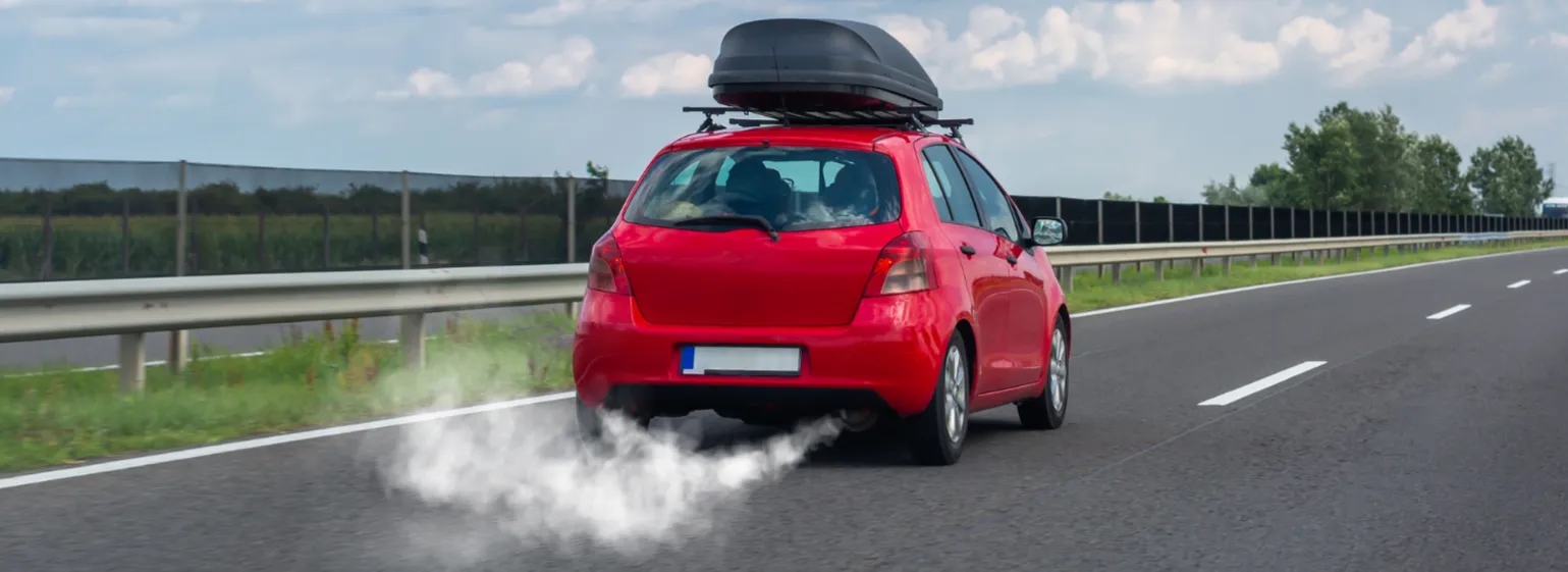 Todo sobre el humo blanco del coche 