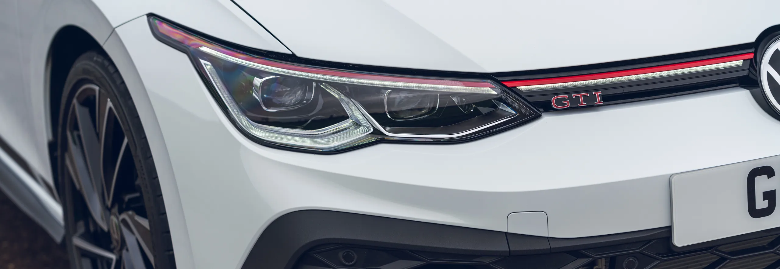 Descubre los mejores coches compactos